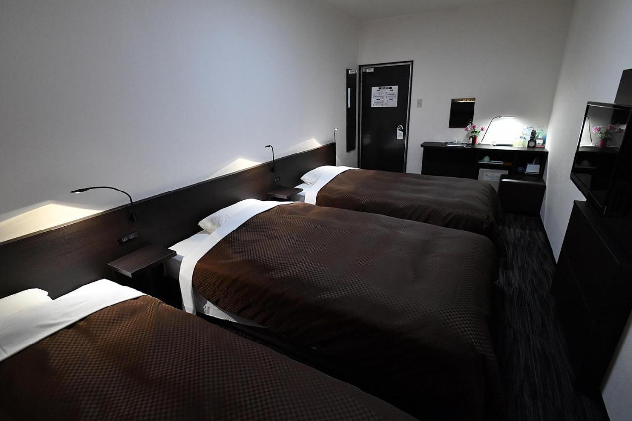 Business Hotel Bl Kuwana Luaran gambar